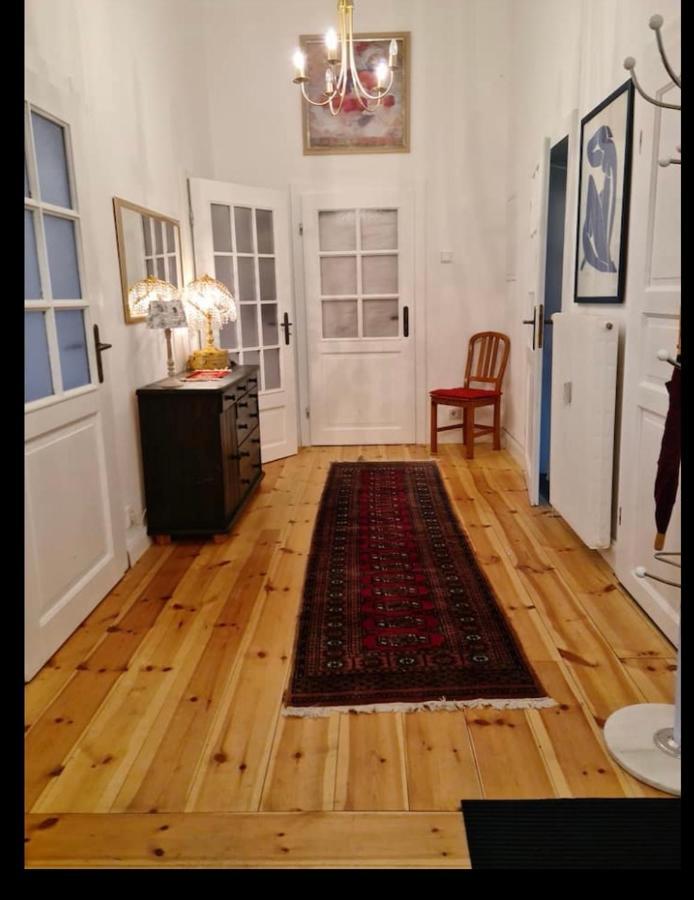 Nana-Eg-80M2 Sanierter Altbau-Parkplatz-Kleiner Garten-Wlan-Netflix-2Zimmer-Kueche-Dusche-Wanne-Waschmaschine Oberhausen  Buitenkant foto
